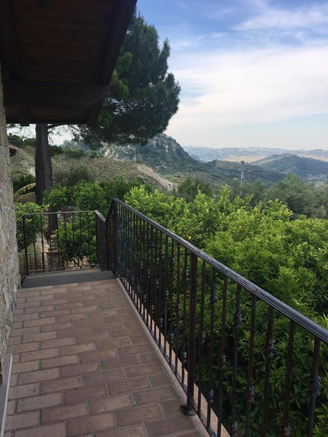 B&B Borgo Bellavista Αγία Σεβερίνα Εξωτερικό φωτογραφία